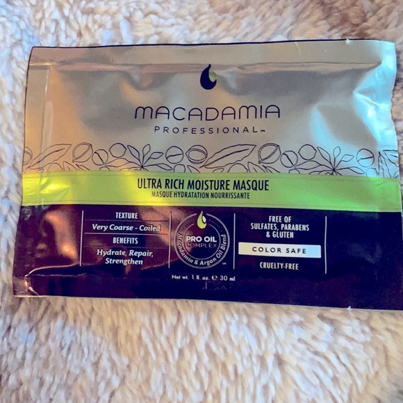 MACADAMIA PROFESSIONAL ULTRA RICH MOISTURE MASQUE - Picture 2 of 3